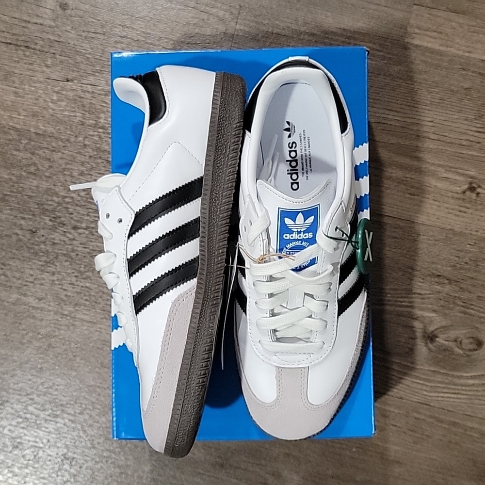 NWT White Adidas Samba OG